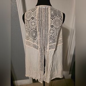 She + Sky Cream Crochet Vest Size M